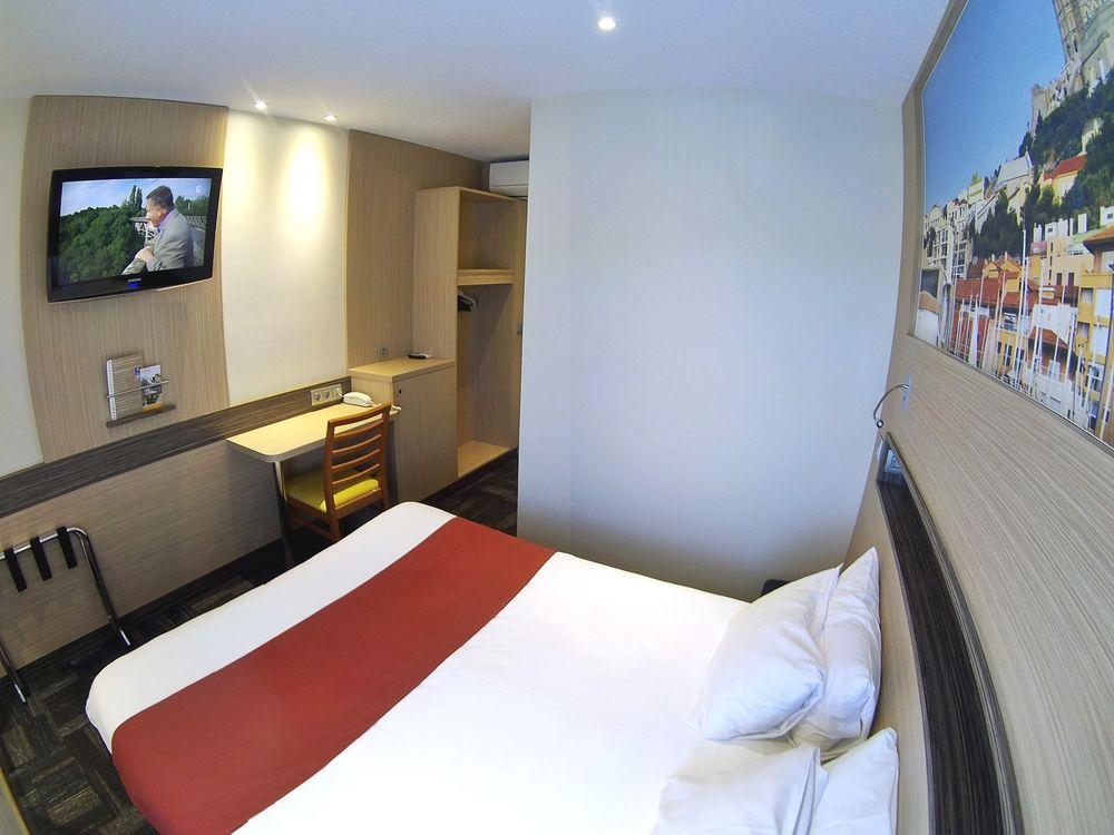 Greet Hotel Marseille Provence Aeroport Vitrolles  Exterior photo
