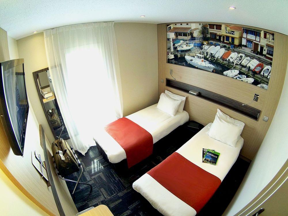 Greet Hotel Marseille Provence Aeroport Vitrolles  Exterior photo